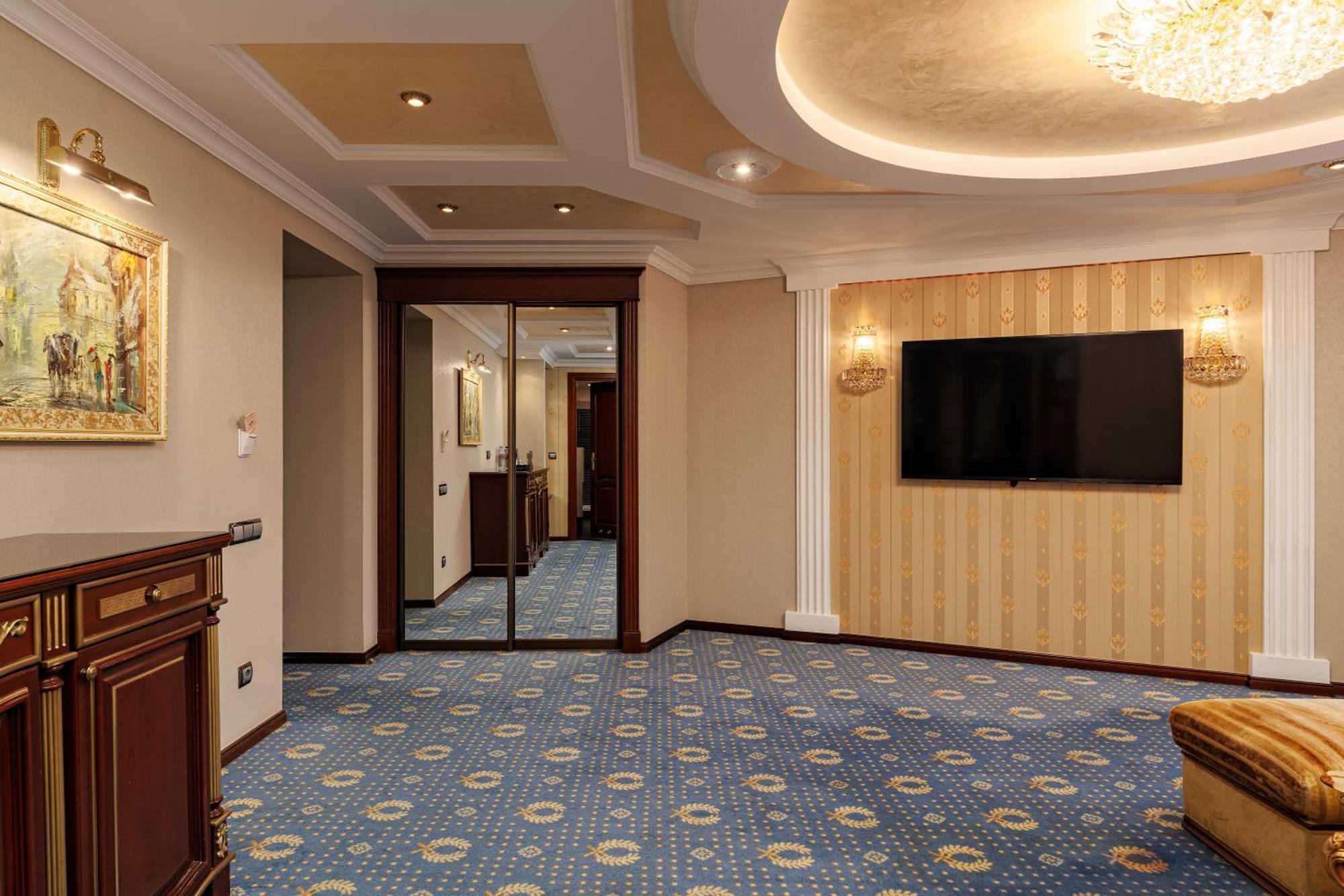 Eurohotel Leópolis Habitación foto